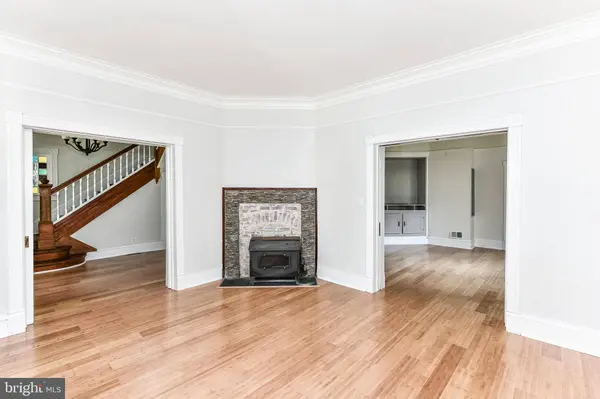 2415 SANDBURG ST, Dunn Loring, VA 22027