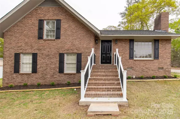 2220 Ross Cauthen RD, Lancaster, SC 29720