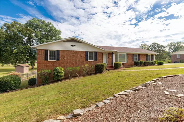 601 Laurel CT, Lancaster, SC 29720