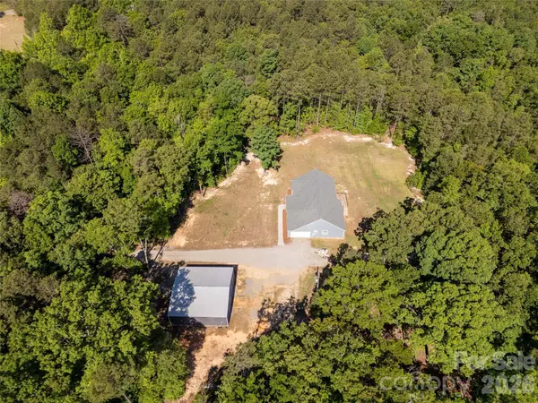 4335 Palmer Lloyd RD, Lancaster, SC 29720