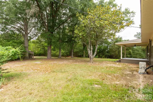 1297 Potter RD, Lancaster, SC 29720
