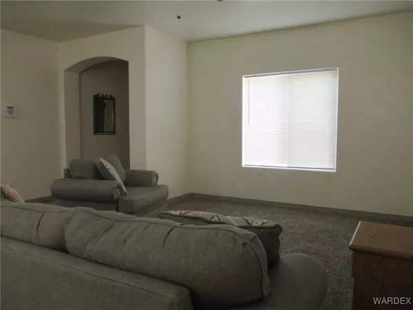 2724 Emerson AVE, Kingman, AZ 86401