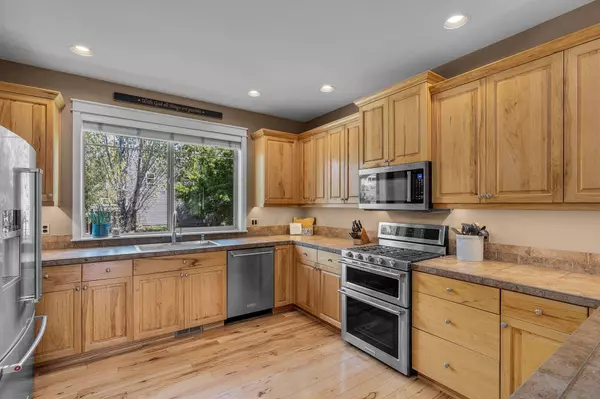 63161 Brookstone LN, Bend, OR 97701