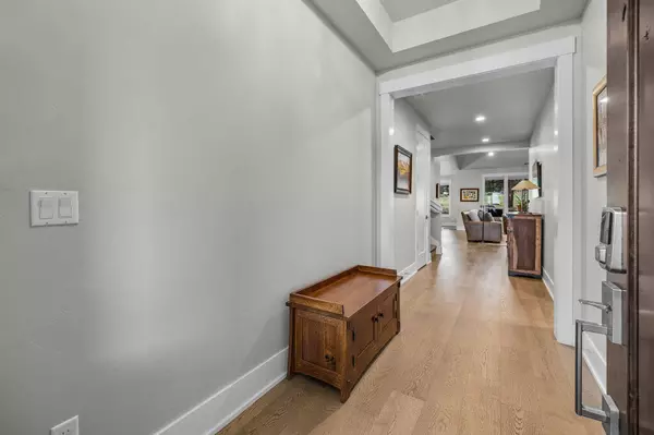 3043 Hidden Ridge DR, Bend, OR 97703