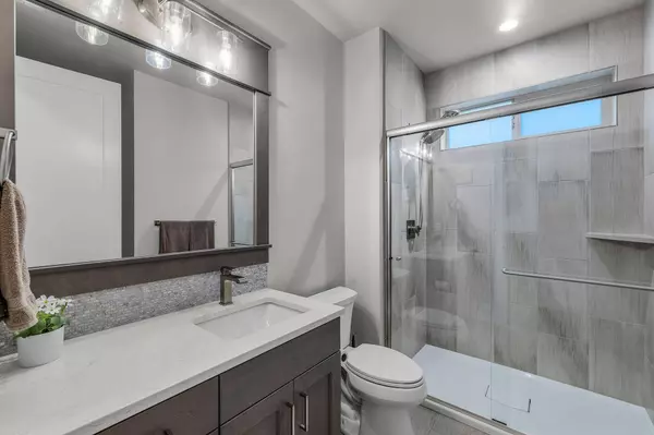 3043 Hidden Ridge DR, Bend, OR 97703