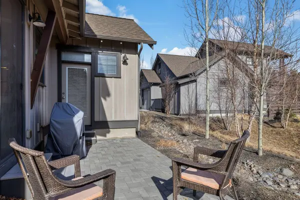 19721 River Camp LN, Bend, OR 97702