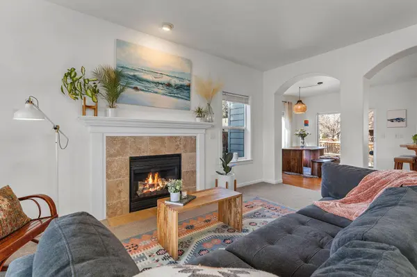 1482 Rumgay LN, Bend, OR 97701