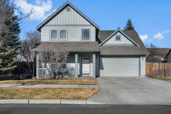 1482 Rumgay LN, Bend, OR 97701