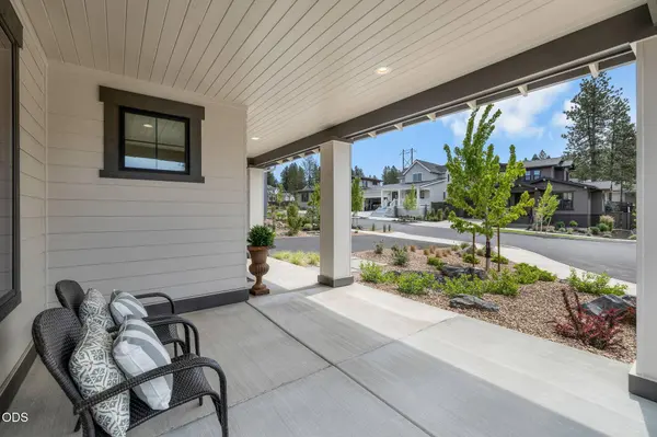 2631 Waymaker CT, Bend, OR 97703