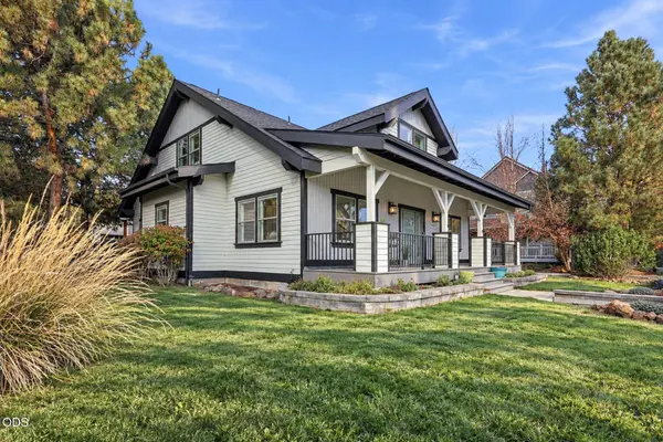 2405 Skyline Ranch RD