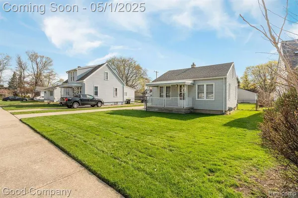 26556 PALMER Boulevard, Madison Heights, MI 48071