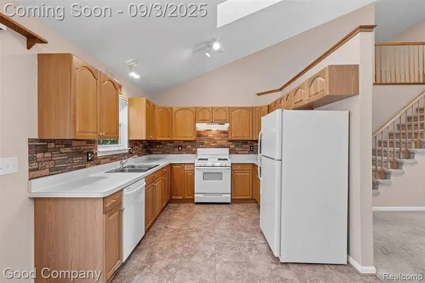 7656 Amanda Circle, Washington Twp, MI 48094
