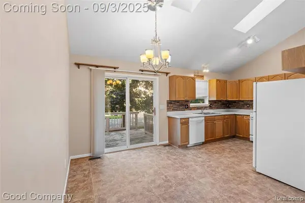 7656 Amanda Circle, Washington Twp, MI 48094