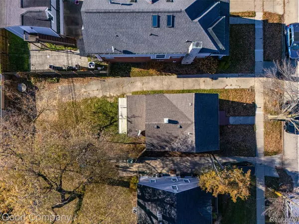 1308 E Lincoln ST, Birmingham, MI 48009