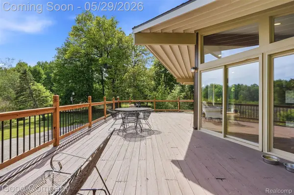 5130 Seymour Lake RD, Brandon Charter Township, MI 48371