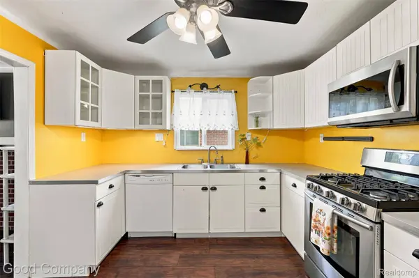 412 Chippewa ST, Clawson, MI 48017