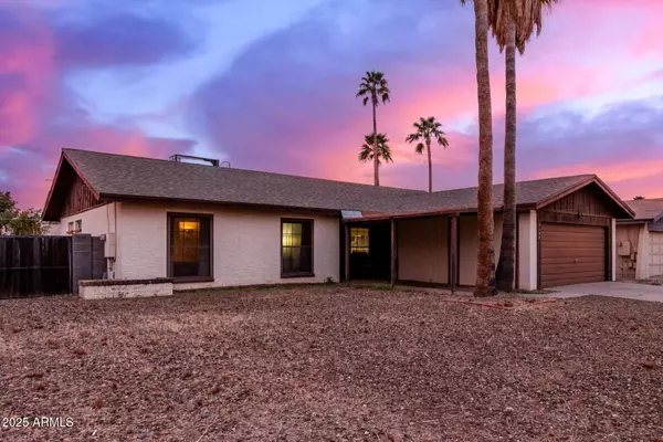 3037 W LIBBY Street, Phoenix, AZ 85053