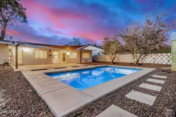 317 E BELMONT Avenue, Phoenix, AZ 85020