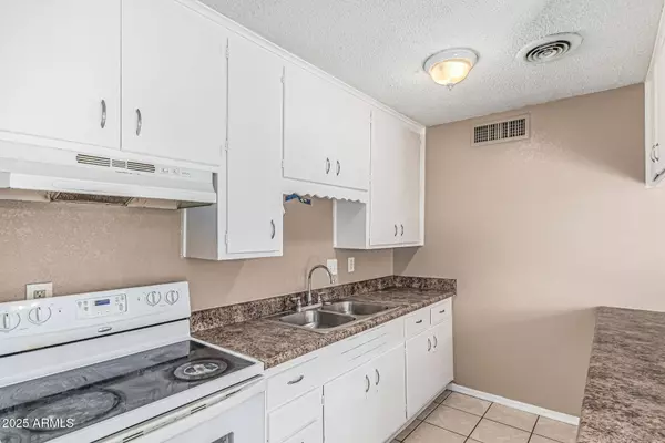 6334 N 37TH Avenue, Phoenix, AZ 85019