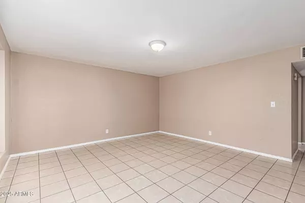 6334 N 37TH Avenue, Phoenix, AZ 85019