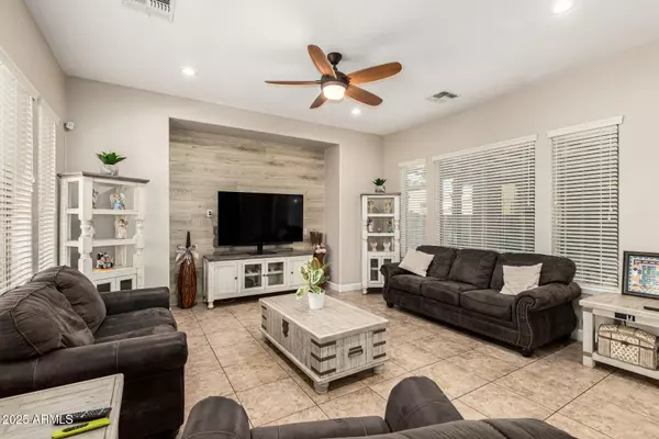 4620 W OLNEY Avenue, Laveen, AZ 85339