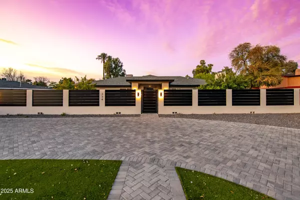 334 W BETHANY HOME Road, Phoenix, AZ 85013