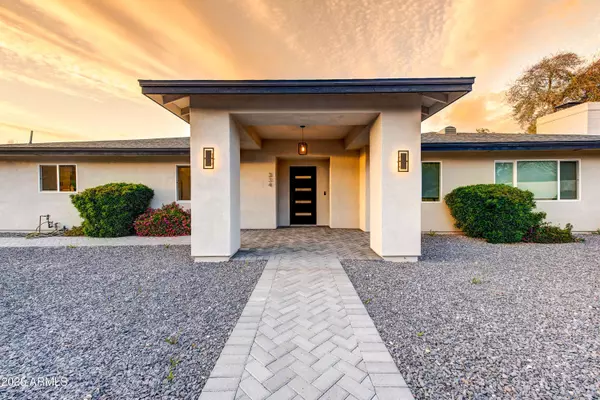 334 W BETHANY HOME Road, Phoenix, AZ 85013