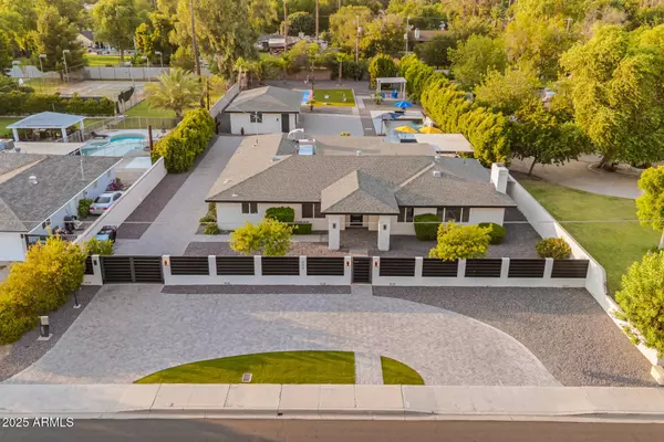 334 W BETHANY HOME Road, Phoenix, AZ 85013