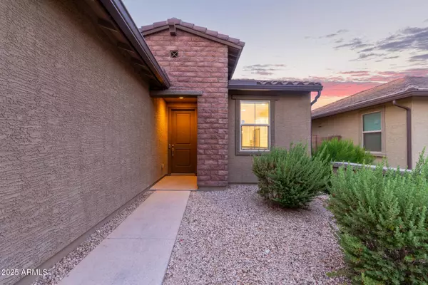 8948 W BETHANY HEIGHTS Drive, Glendale, AZ 85305