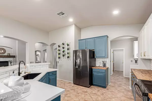 3523 W BUCKHORN Trail, Phoenix, AZ 85083