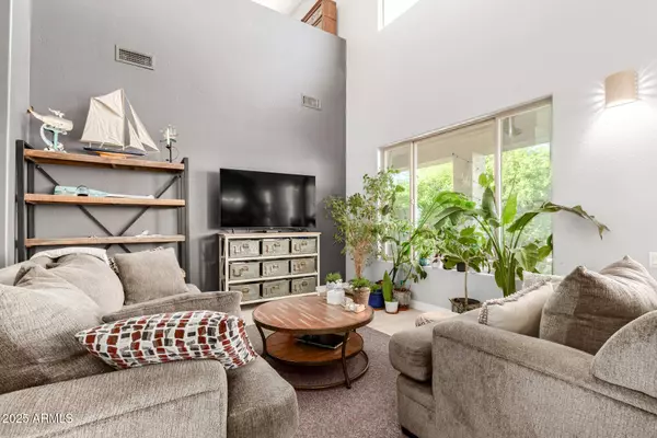 26099 N 83RD Drive, Peoria, AZ 85383