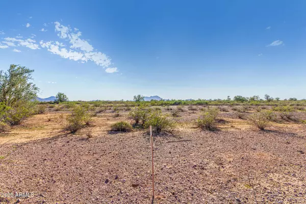 57 N 407th Avenue #Q, Tonopah, AZ 85354
