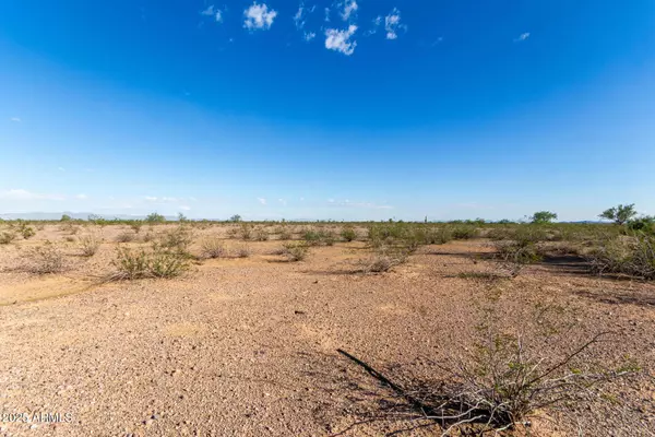 405 W Montebello Avenue #-, Tonopah, AZ 85354