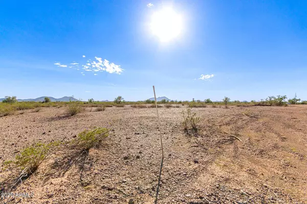 407 W Montebello Avenue #R, Tonopah, AZ 85354