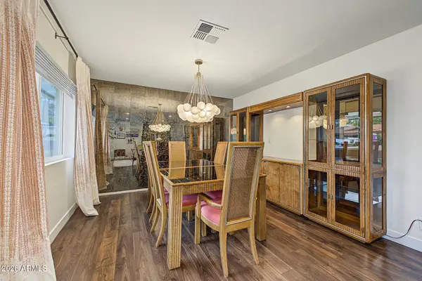 2247 E LINCOLN Circle, Phoenix, AZ 85016