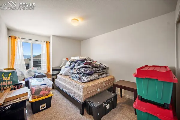 5915 Mumford DR, Colorado Springs, CO 80925