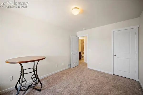 5915 Mumford DR, Colorado Springs, CO 80925