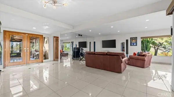 703 Via San Simon, Claremont, CA 91711