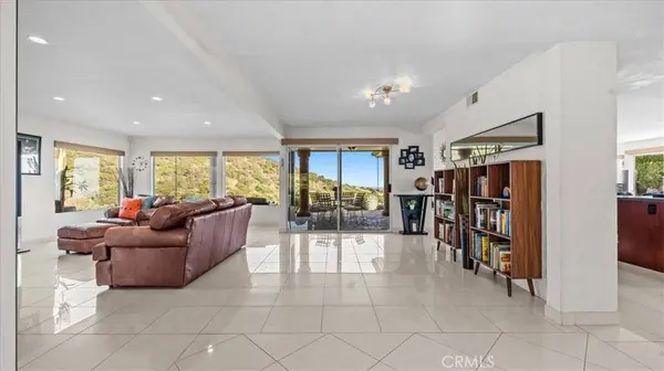 703 Via San Simon, Claremont, CA 91711