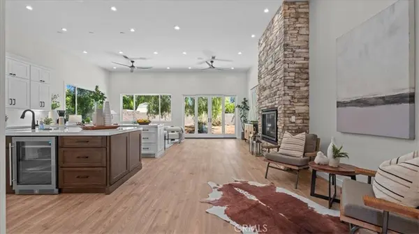3310 N Mills AVE, Claremont, CA 91711