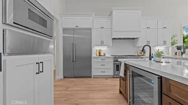 3310 N Mills AVE, Claremont, CA 91711
