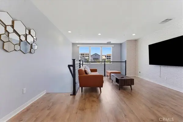 8847 Jacaranda AVE #C, Montclair, CA 91763