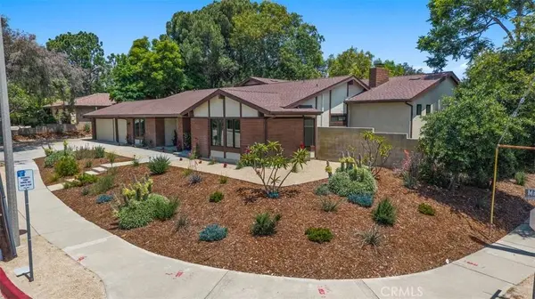 3310 N Mills AVE, Claremont, CA 91711