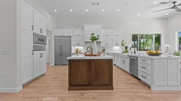 3310 N Mills AVE, Claremont, CA 91711
