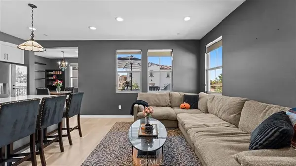 102 Fayette CT, Claremont, CA 91711