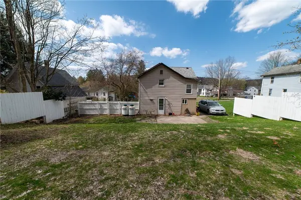 5 Chestnut ST, Sidney, NY 13838