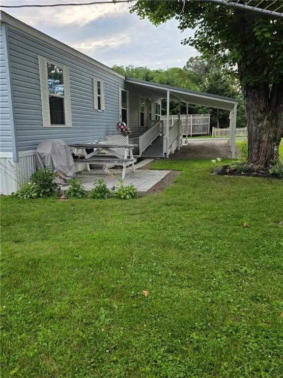 3 Barnes CIR, Unadilla, NY 13849