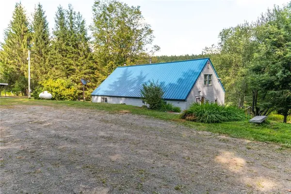 528 Melondy Hill RD, Afton, NY 13730