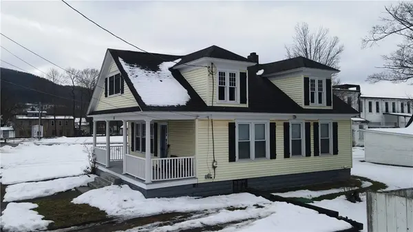 41 Martin Brook ST, Unadilla, NY 13849