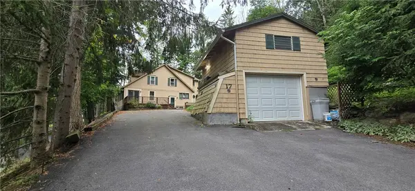 17 Monroe AVE